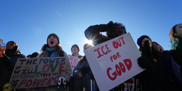 Family of Renee Good hires George Floyd attorney