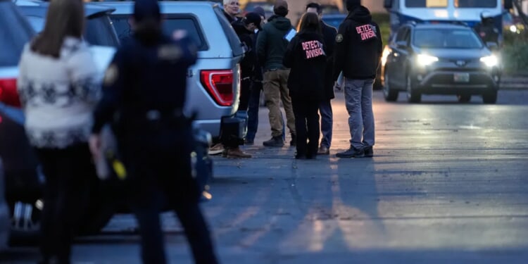 Federal officers shoot two people in Portland day after deadly Minneapolis ICE shooting