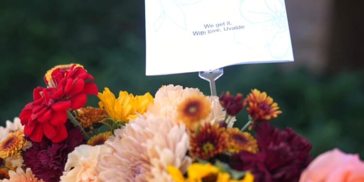 Former Uvalde school police officer acquitted on child endangerment charges