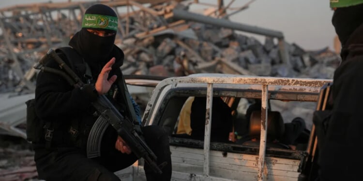 Hamas to dissolve Gaza government once Palestinian panel is set