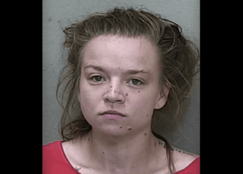 Handcuffed Florida female grabs gun hidden in her pants, opens fire in moving sheriff's cruiser, newly released video shows