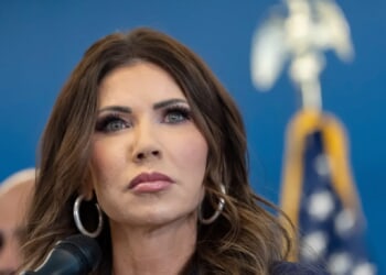 House Democrats ask judge to block ICE oversight visit policy