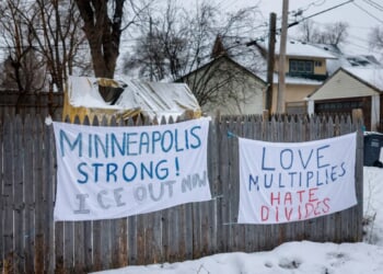 How local businesses help activists impede ICE