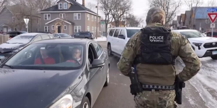 ICE Agent Renee Good Hit With Her Car Suffered Internal Bleeding