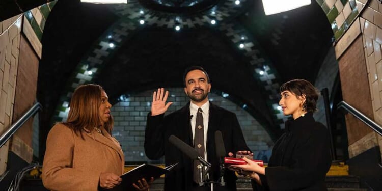 Israel's Ministry of Foreign Affairs accuses NYC Mayor Mamdani of anti-Semitism after his first day in office