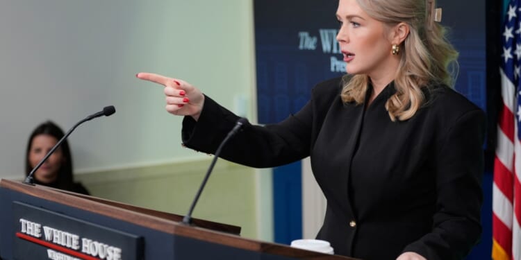 Leavitt holds White House press briefing after Trump meets with Venezuelan opposition leader