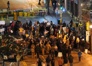 Minneapolis readies for more protests after Alex Pretti killing