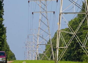 Much of grid risks failure in years ahead as fossil fuels phase out, regulator warns