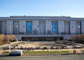 Museums won't rebuild trust by choosing sides