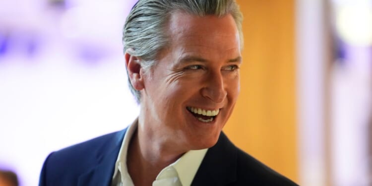 Newsom hits Dr. Oz with discrimination complaint over hospice fraud allegations