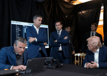 Donald Trump with Cabinet Officials