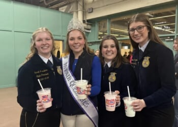 Pennsylvania dairy farmers celebrate the Whole Milk Act