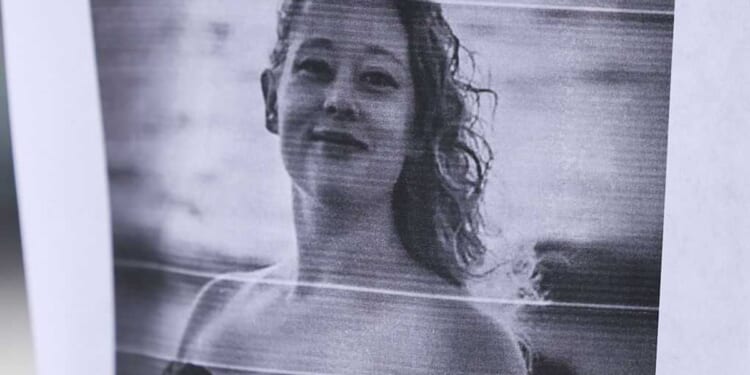 'She was not just ... there to observe': Expert reveals to Glenn Beck Renee Good's radical ties