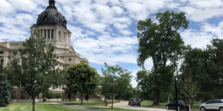 South Dakota Offers Minnesota A Recipe For Peace With ICE