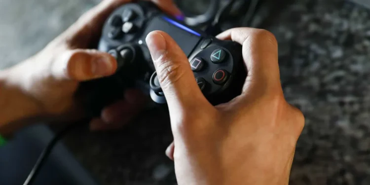 Teen knocks out man who climbed through kitchen window, claimed to be ICE, and tried to steal his PlayStation, police say