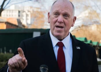 Tom Homan makes Tim Walz and Jacob Frey offer to pull back ICE