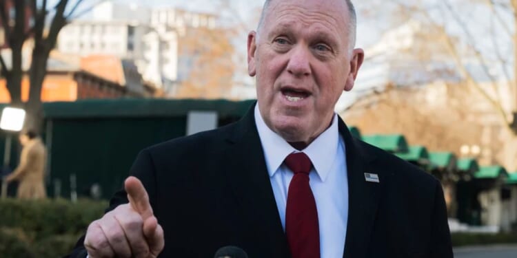 Tom Homan makes Tim Walz and Jacob Frey offer to pull back ICE