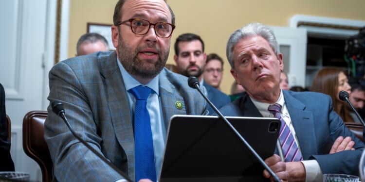 'Transplant tourism' sparks House investigation