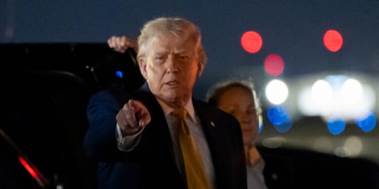 Trump announces cancellation of ‘second wave of attacks’ on Venezuela 