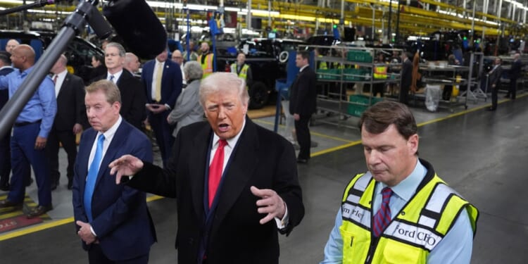 Trump hypes robots as 'big factor' as Ford struggles to fill vacancies