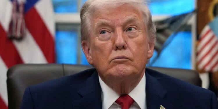 Trump scraps federal help for blue cities to quell riots