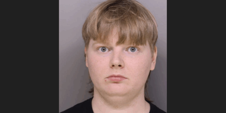 Vandal in custody after brazen attack on JD Vance's Ohio home