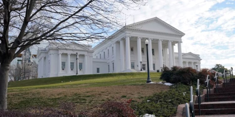 Virginia to hold referendum on redistricting plan