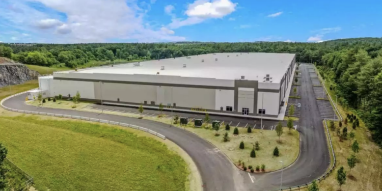 GOP governor opposes ICE plans to detain illegal immigrants in NH