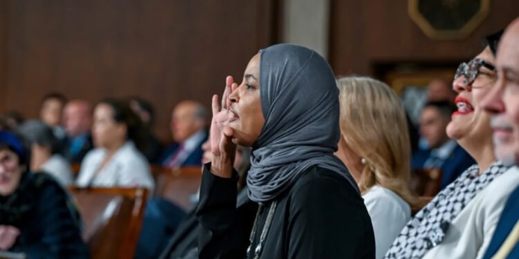 'Discomfort' among Democrats over 'heckling': Sarah Bedford