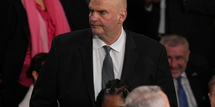 Fetterman explains why he wore suit to State of the Union