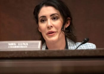 House GOP ditching Democrats to pass spending bills: Luna