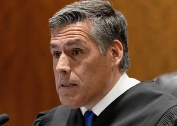 Judge declines to remove prosecutors from Kirk murder trial