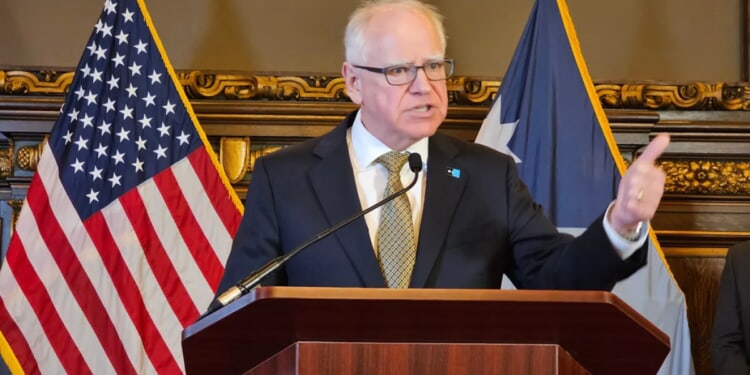 Walz unveils antifraud legislation after Medicaid funding paused