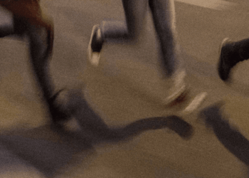 'Ding-dong ditch' goes sideways yet again as teen gets shot amid popular prank, officials say