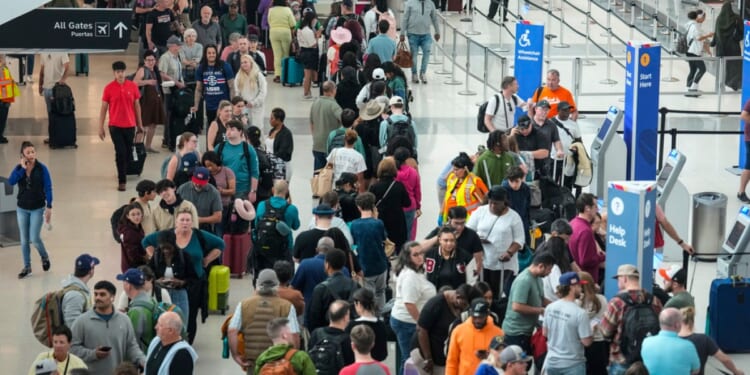 Airport chaos becomes pain point for government shutdown