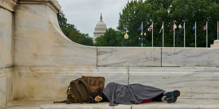 Veteran Affairs' newest effort to help homeless vets sparks mixed reactions