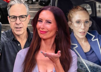 CNN’s ‘death spiral’: ‘Cringe’ selfie strategy deployed as network scrambles to stay relevant