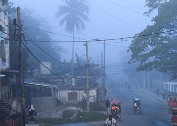 Cubans torch communist headquarters in protest of blackouts and food shortages