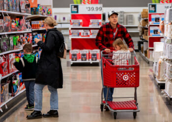 AI Won’t Cause a Spending Collapse