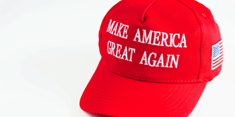MAGA hat-wearing school bus driver chooses principles over job after 'absurd' student complaint