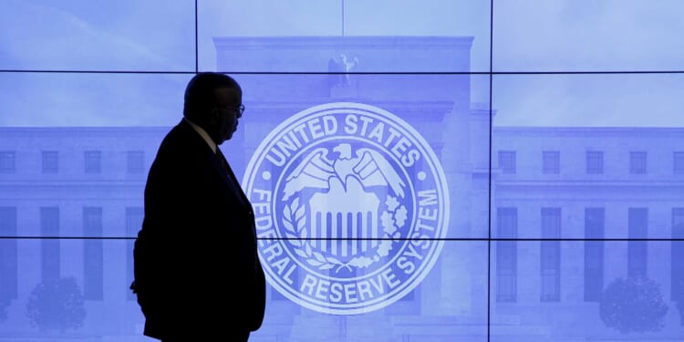 The Fed in a Fog of Uncertainty