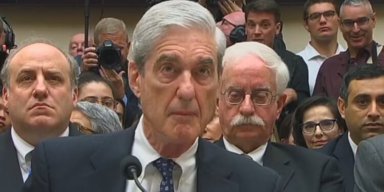 Robert Mueller, 81, Senile Ex-FBI Director Used as Front for Russiagate, Dies
