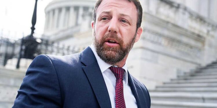 Trump's new DHS pick sails through Senate confirmation despite lone GOP defection