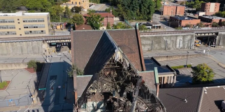 The ‘Empire of Lights’ is reborn at its inception