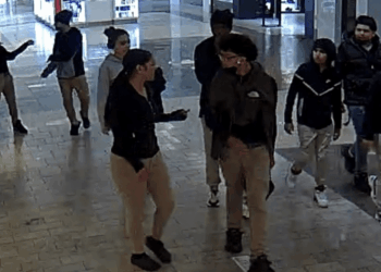 ​Gang of teens caught on video beating up, robbing victim in shopping mall; similar attack happened at same mall last month