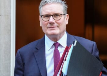 Starmer-Farage blow-up in Parliament ends with Reform storm-out