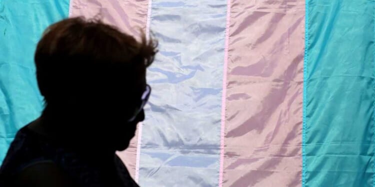 'I can’t breathe': 'Trans' attorney caught throwing tantrum in wild courtroom video