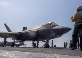 American F-35 fighter makes emergency landing at US base in Middle East