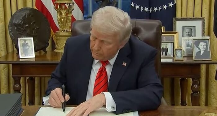 Americans’ Savings Rate in January Highest Since July, Helped by Lower Taxes