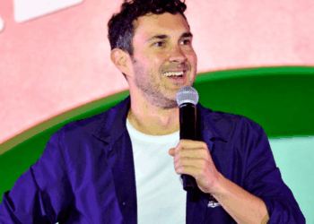 Comedian Mark Normand crushes woke studio execs who wanted Muslim joke removed: 'On one condition ...'